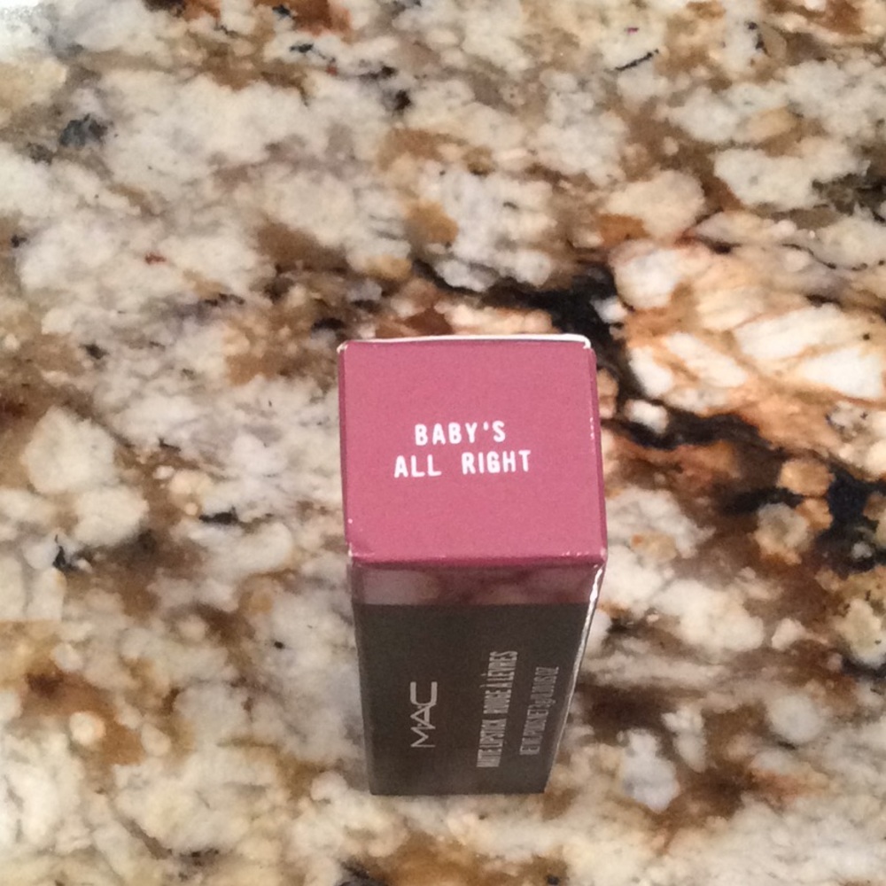 Limited Edition Mac Lipstick - Picture 2 of 4
